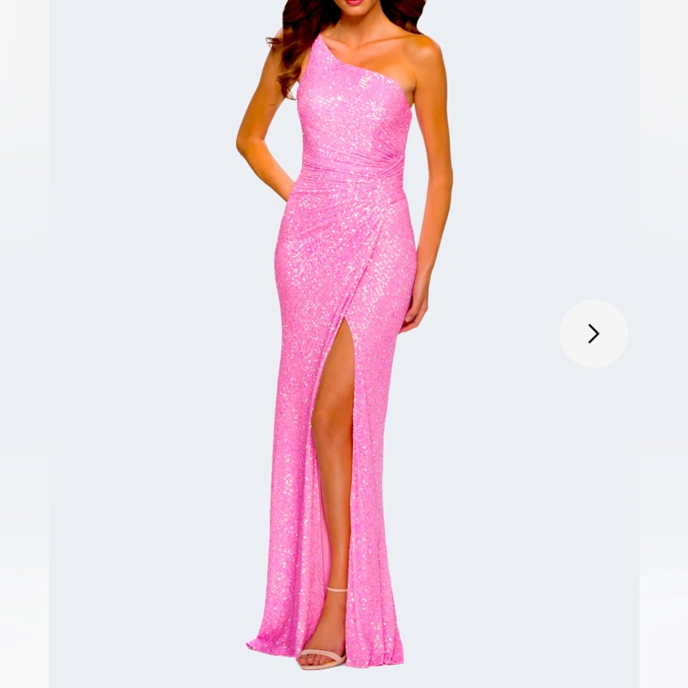 La Femme evening gown. Size 8. New with tag.